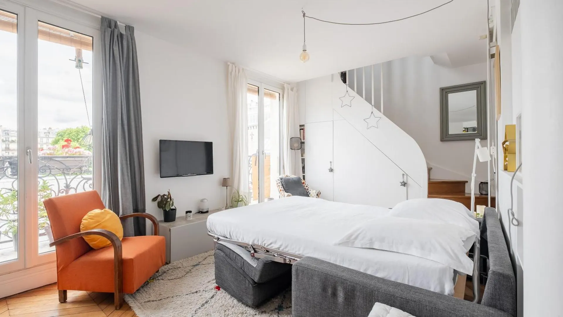 Veeve - Parisian Vistas Paris